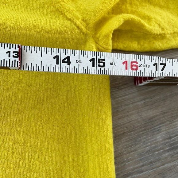 Anthropologie Moth Yellow Merino Wool V neck Sweater Size Small - Picture 6 of 11